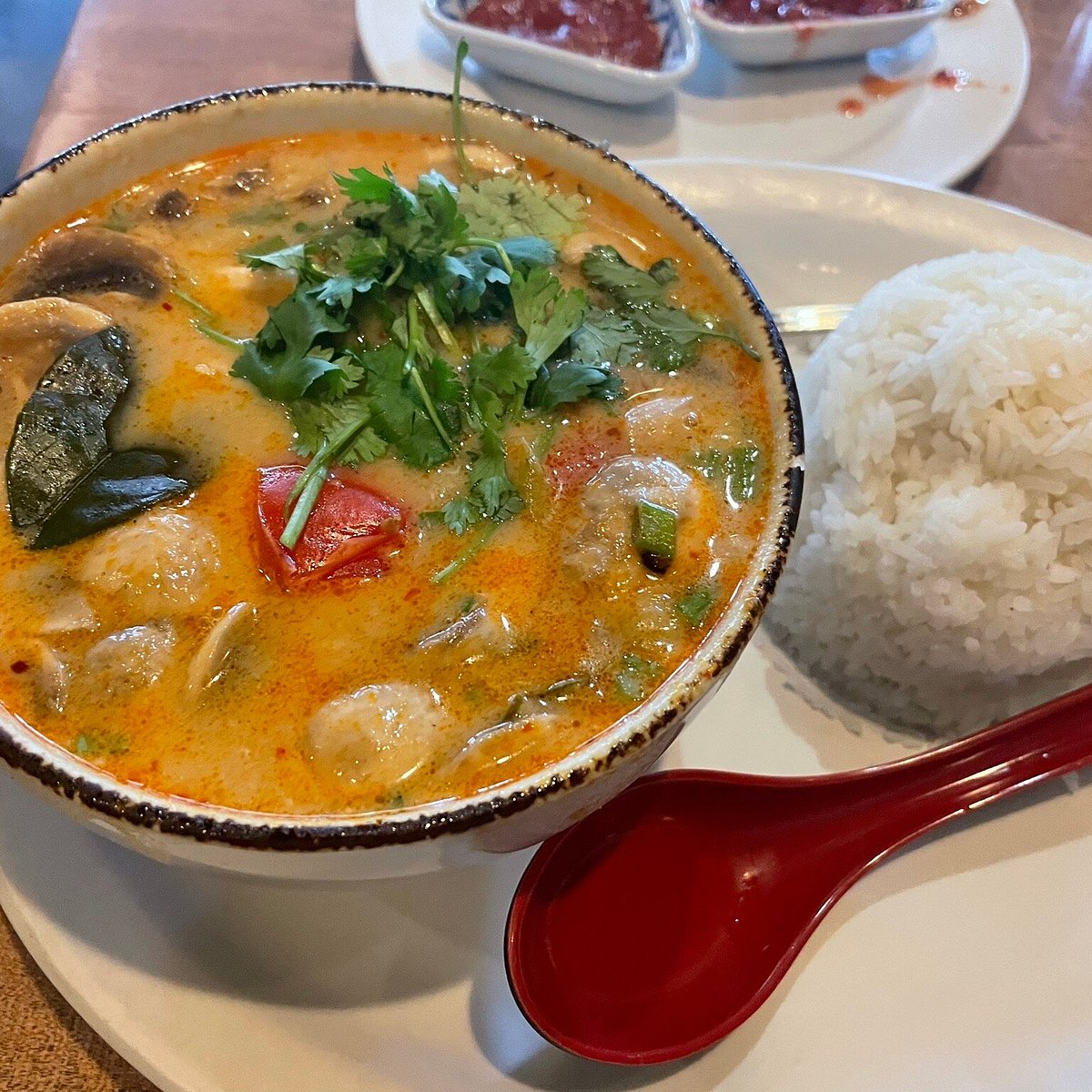 Teton Thai signature dishes Pad Thai, Drunken Noodles, Panang Curry, Tom Kha Soup
